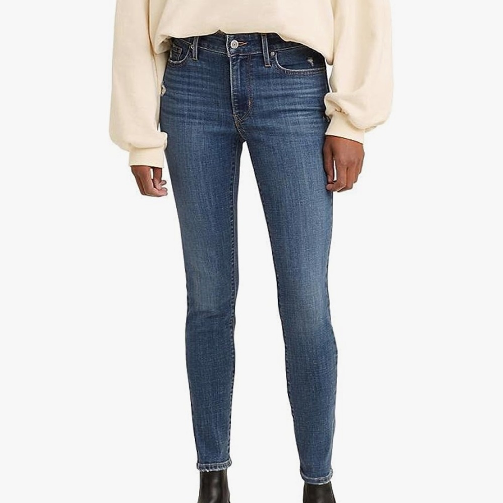 Levi’s 711 Skinny